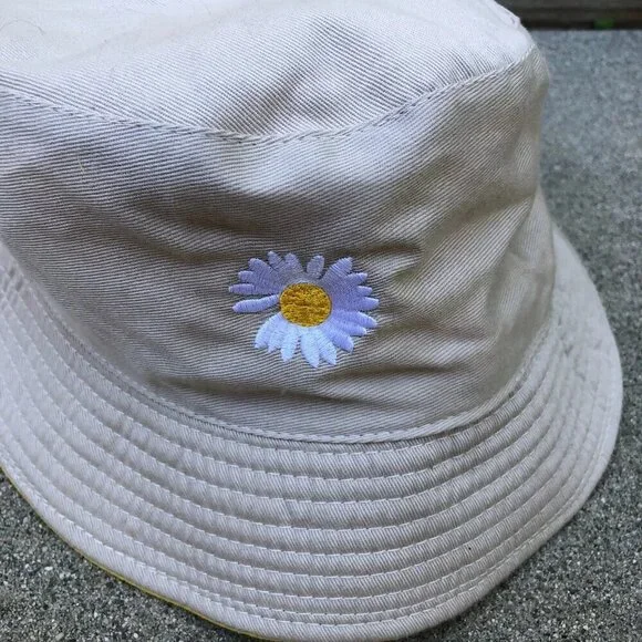 Reversible Bucket Hat Daisy Flower Yellow Khaki Beige Cap One Size Unisex Adult - Picture 3 of 5